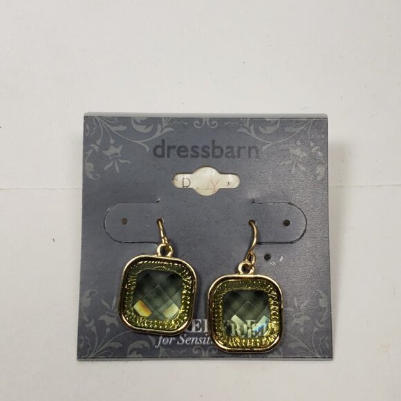 2/$30 Gold tone & Light Green Stone Square Drop 1-inch Earrings, Women Jewelry - Picture 7 of 8
